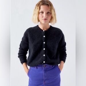 EUC American Vintage Vitow Black Cardigan Sweater size M